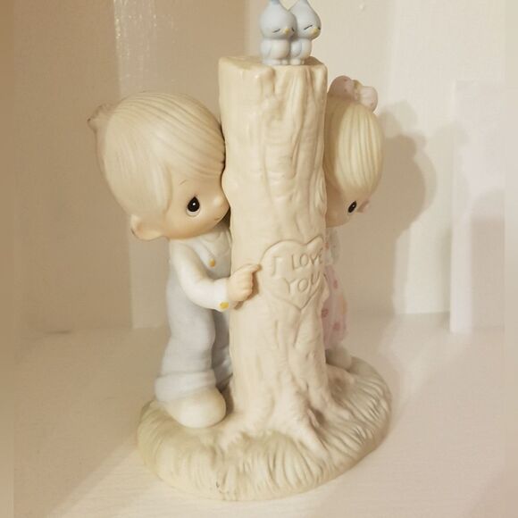 PRECIOUS MOMENTS "THEE I LOVE" ~ Porcelaine Figurine *NEW 1979 - Picture 4 of 6